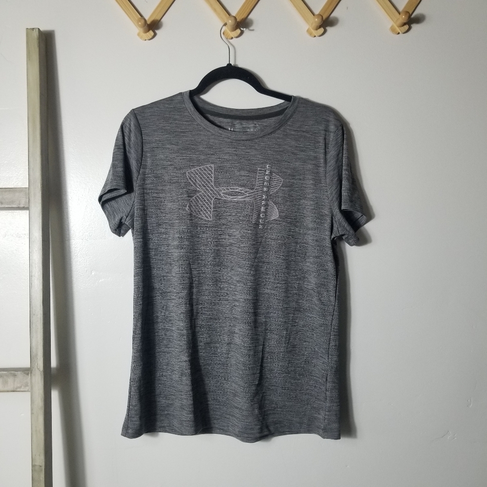 UNDER ARMOUR WOMEN'S LOOSE HEATGEAR GRAY SHIRT SIZE LARGE